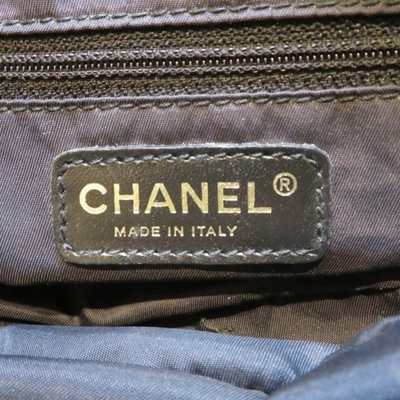 Chanel CHANEL A15828 New Travel Black Mini Boston Bag Handbag Ladies - Picture 5 of 9